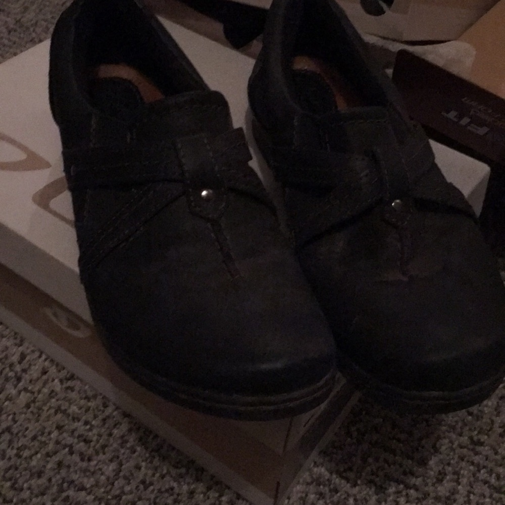 Clark’s size 9 shoes